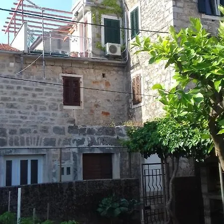 Gliha Apartment *